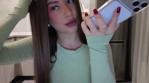 Snapshot of killer__girls chatting on March 2, 9:21 pm EvaAnna online show from March 2, 9:21 pm