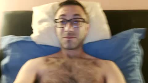 Snapshot of killua1993 chatting on August 1, 10:58 am kingstoned online show from August 1, 10:58 am