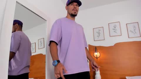 Snapshot of killua_zagarra_ chatting on February 21, 9:05 pm Kilua Muscle guy online show from February 21, 9:05 pm