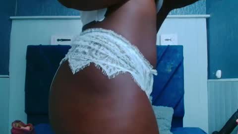 Snapshot of kilyetvera3x chatting on January 18, 7:28 am hanna online show from January 18, 7:28 am