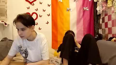 kim__ray online show from May 4, 11:12 pm