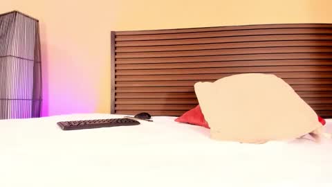 Snapshot of kim_baker1 chatting on January 7, 8:11 pm kim online show from January 7, 8:11 pm