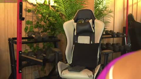 Kim online show from August 1, 1:10 pm