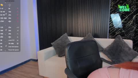Snapshot of kim_brown_ chatting on January 24, 11:48 am Kim online show from January 24, 11:48 am