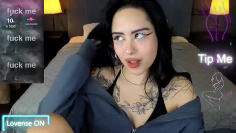 Kim online show from December 5, 8:27 pm