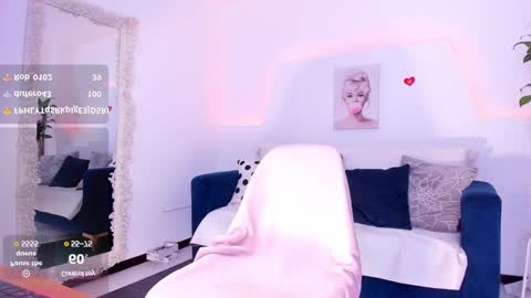 Snapshot of kim_ev chatting on March 11, 7:58 am Kim online show from March 11, 7:58 am