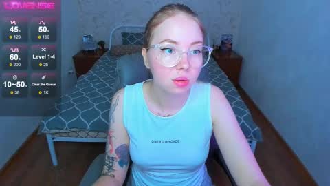 Snapshot of kim_girl_next_door chatting on November 13, 11:53 am KIM online show from November 13, 11:53 am