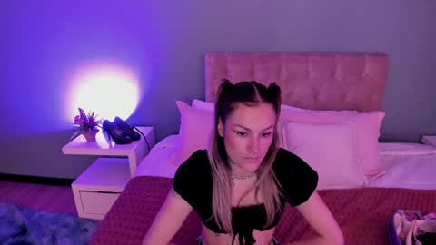 Snapshot of kim_jeins666 chatting on April 16, 12:50 pm Kim Jeins666 online show from April 16, 12:50 pm