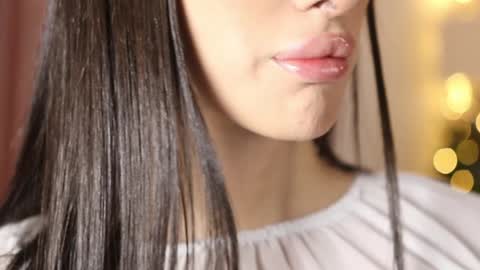 Snapshot of kim_oberlin chatting on December 18, 10:51 am Kim Oberlin online show from December 18, 10:51 am