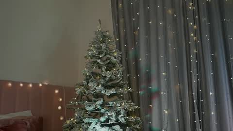 Snapshot of kim_oberlin chatting on December 30, 5:34 pm Kim Oberlin online show from December 30, 5:34 pm