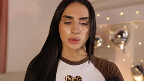 Snapshot of kim_oberlin chatting on February 17, 10:51 am Kim Oberlin online show from February 17, 10:51 am