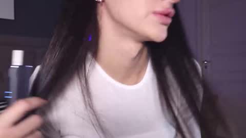 Snapshot of kim_oberlin chatting on September 21, 3:57 pm Kim Oberlin online show from September 21, 3:57 pm