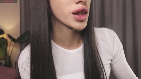 Snapshot of kim_oberlin chatting on September 29, 11:15 am Kim Oberlin online show from September 29, 11:15 am