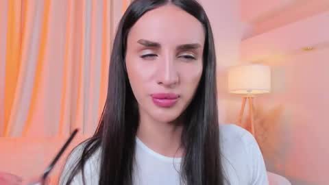 Snapshot of kim_oberlin chatting on October 9, 4:49 pm Kim Oberlin online show from October 9, 4:49 pm