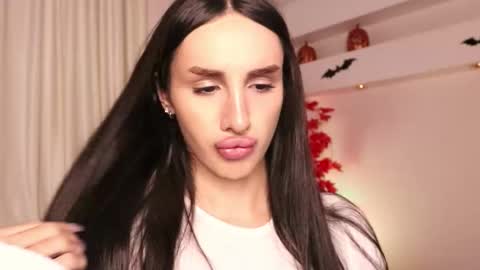 Snapshot of kim_oberlin chatting on October 28, 11:25 am Kim Oberlin online show from October 28, 11:25 am