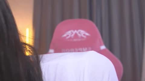 Snapshot of kim_oberlin chatting on November 11, 11:32 am Kim Oberlin online show from November 11, 11:32 am