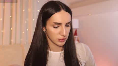 Snapshot of kim_oberlin chatting on November 25, 4:40 pm Kim Oberlin online show from November 25, 4:40 pm