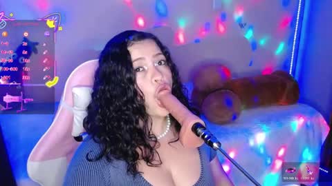 Snapshot of kim_saenz20 chatting on June 4, 2:17 am Kim Mishell online show from June 4, 2:17 am