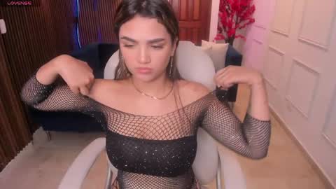 Kim online show from May 13, 7:33 pm