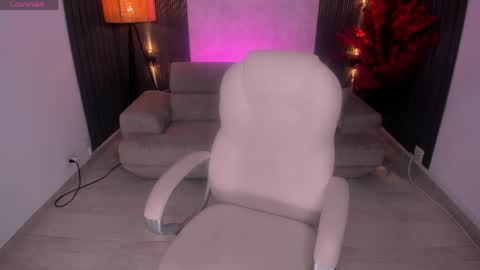 Kim online show from May 29, 7:34 pm