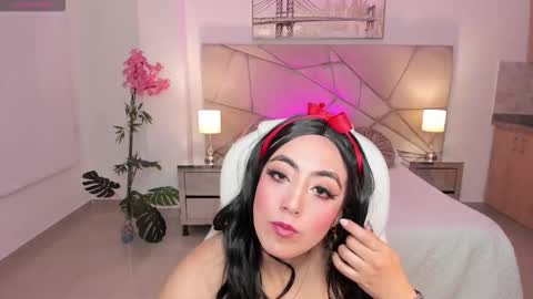 kim online show from December 1, 11:04 am