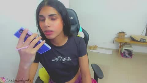 Snapshot of kim_wexler chatting on February 10, 12:52 am OnlyFans kimberlywexlr online show from February 10, 12:52 am