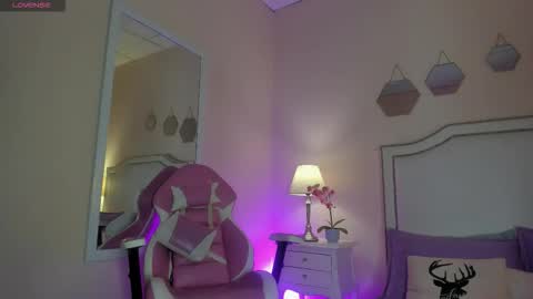 April online show from September 28, 8:03 pm