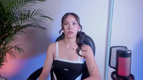 Kim online show from February 11, 9:09 pm