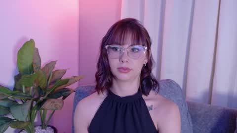 Kim online show from March 8, 5:06 pm