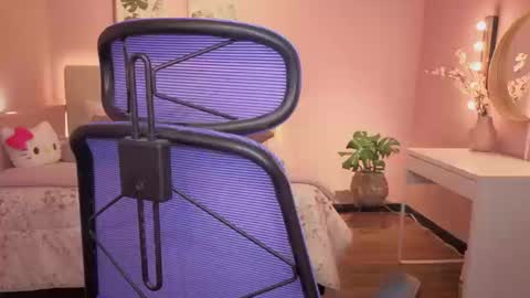 Kimberly 1200-1900 GMT-5 online show from September 24, 12:25 am