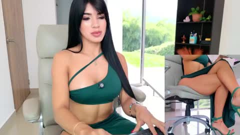 Snapshot of kimberly_hot2 chatting on May 10, 2:22 pm Melissa online show from May 10, 2:22 pm