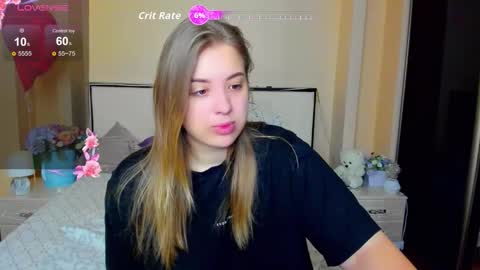 Snapshot of kimberly_mmm chatting on October 13, 11:43 am kimberly_mmm online show from October 13, 11:43 am