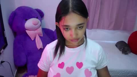 Snapshot of kimberly_slim chatting on November 11, 12:49 pm Kim online show from November 11, 12:49 pm