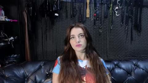  KIMBERLY SWAN  online show from September 17, 8:43 pm
