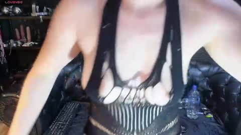  KIMBERLY SWAN  online show from July 16, 6:25 pm