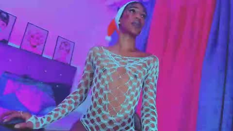 Snapshot of kimberly_thompsom chatting on December 24, 3:26 pm Your Queen KIM online show from December 24, 3:26 pm