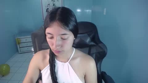 Snapshot of kimberly_thomson_t chatting on January 30, 10:29 am kimberly online show from January 30, 10:29 am