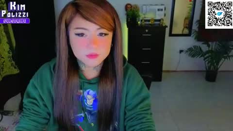 Kimberly Polizzi     online show from October 16, 1:39 am