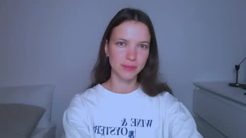 Snapshot of kimberlyhart_ chatting on June 5, 7:25 am Kimberly online show from June 5, 7:25 am