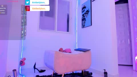 Snapshot of kimberlykors_ chatting on March 29, 10:48 am Kimberly online show from March 29, 10:48 am