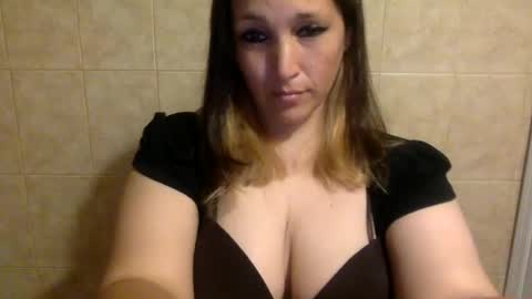 KimberlyLynn online show from July 1, 10:17 am