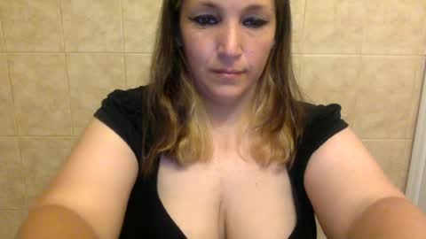 KimberlyLynn online show from July 8, 11:04 am