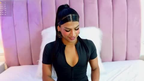 Kimberlyn online show from May 22, 8:25 pm
