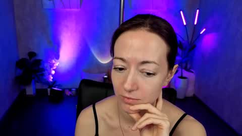 Snapshot of kimberlyray777 chatting on February 18, 5:10 pm Kimberly online show from February 18, 5:10 pm