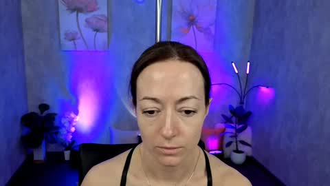 Snapshot of kimberlyray777 chatting on February 22, 12:19 pm Kimberly online show from February 22, 12:19 pm