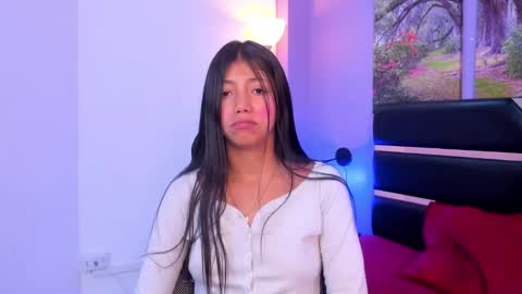 Kimberly Villalobos online show from January 18, 11:43 am