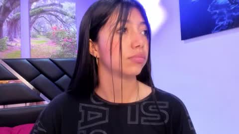 Kimberly Villalobos online show from November 14, 12:59 pm