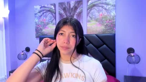 Kimberly Villalobos online show from November 18, 11:36 am