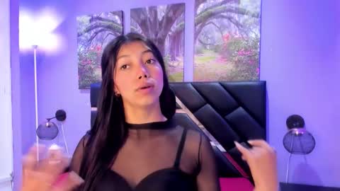 Kimberly Villalobos online show from December 15, 11:36 am