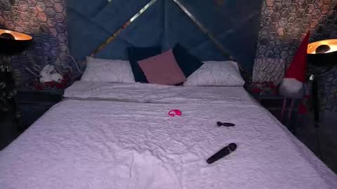 Kim online show from January 18, 2:32 pm